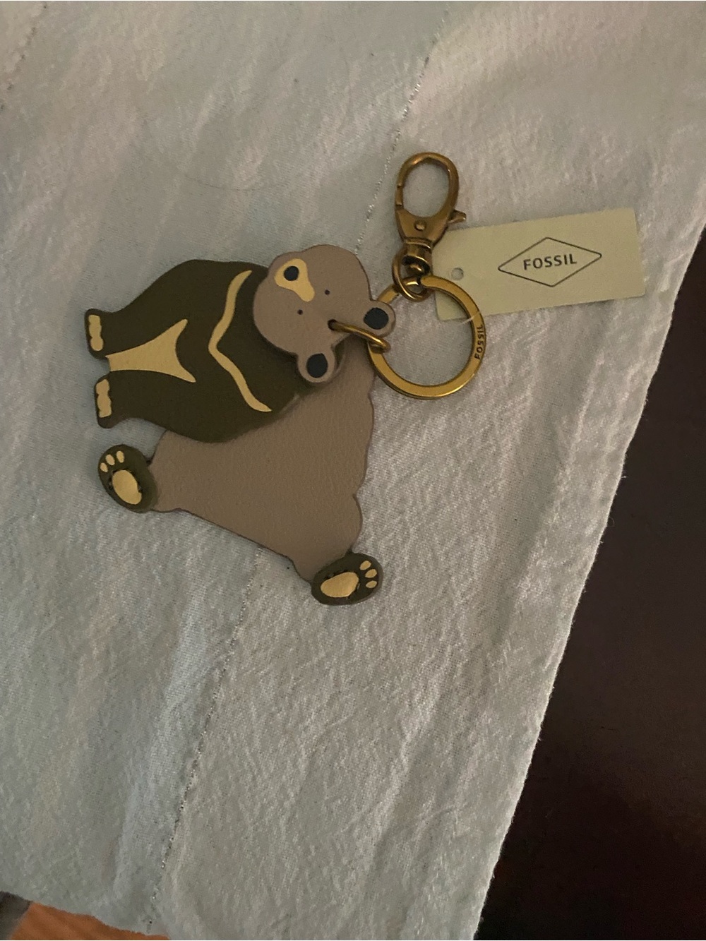 Fossil Two-Tone Bear Keychain in Olive Green and Taupe NWTS - Picture 2 of 3